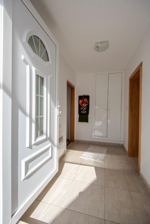 Apartman Mira SJJ Buitenkant foto