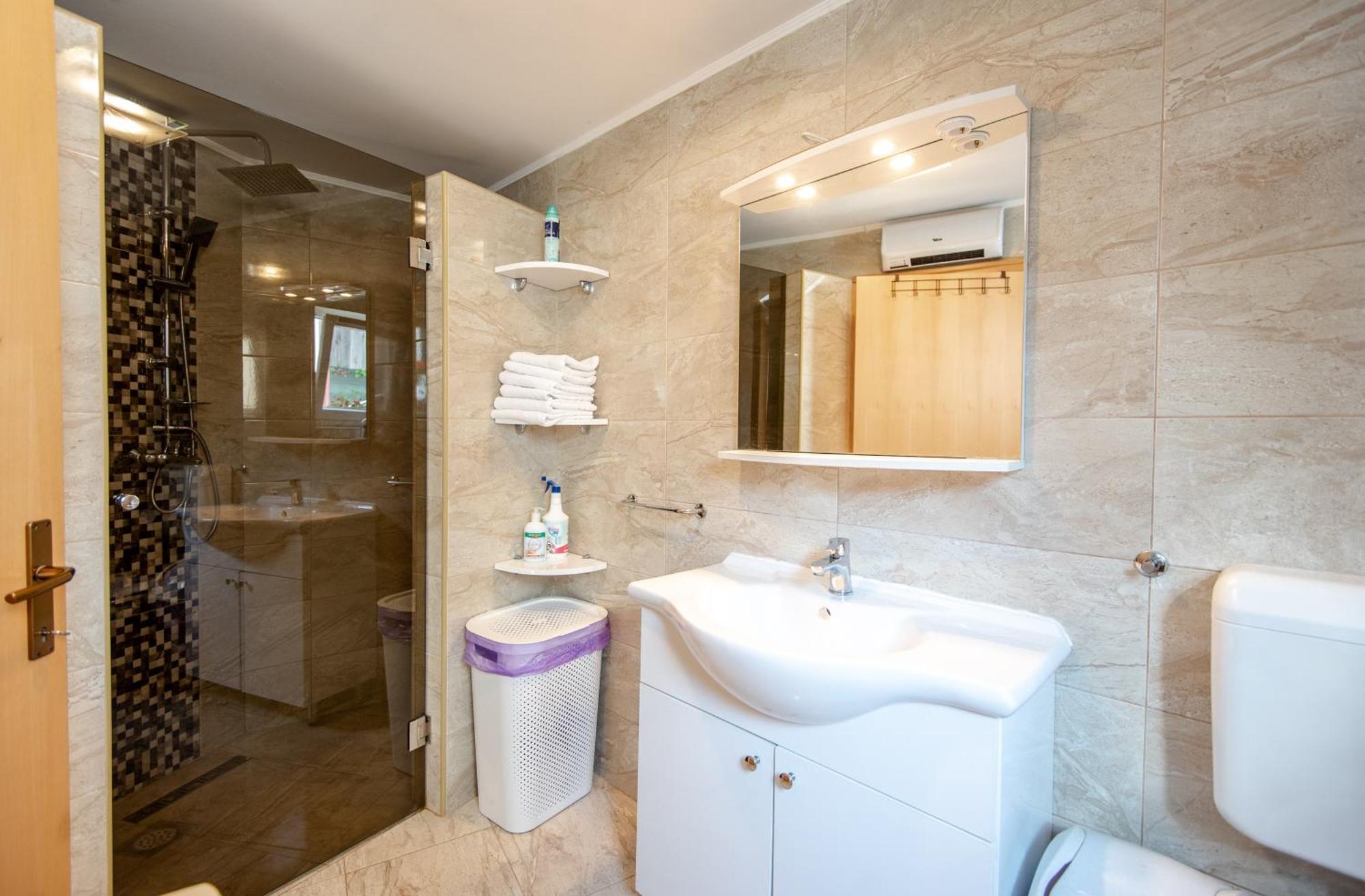 Apartman Mira SJJ Buitenkant foto